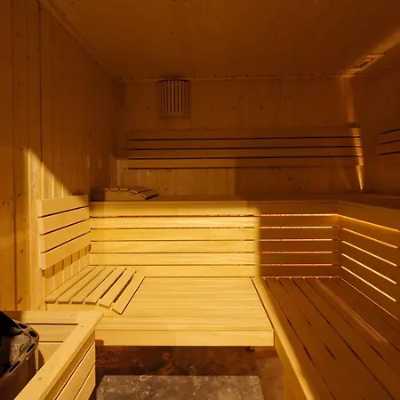 Aparthotel Strzelecka 34 4*